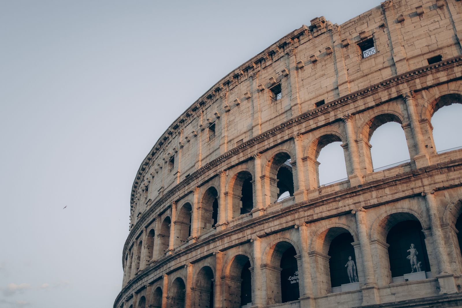 Le Colisée à Rome au crépuscule, arrivée du semi-marathon de Rome